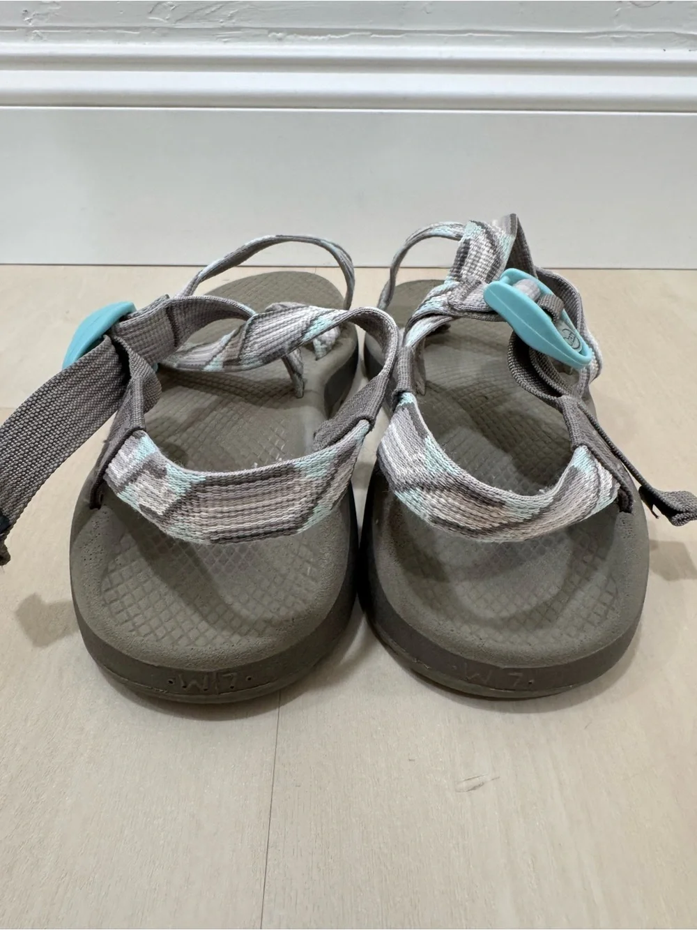 Chaco Sandals Women's Size 7  Z/Cloud 2 Sandals - Candy Gray